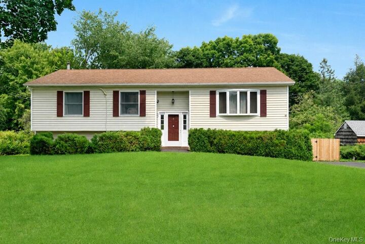 Property Photo:  2 Shirley Drive  NY 12563 