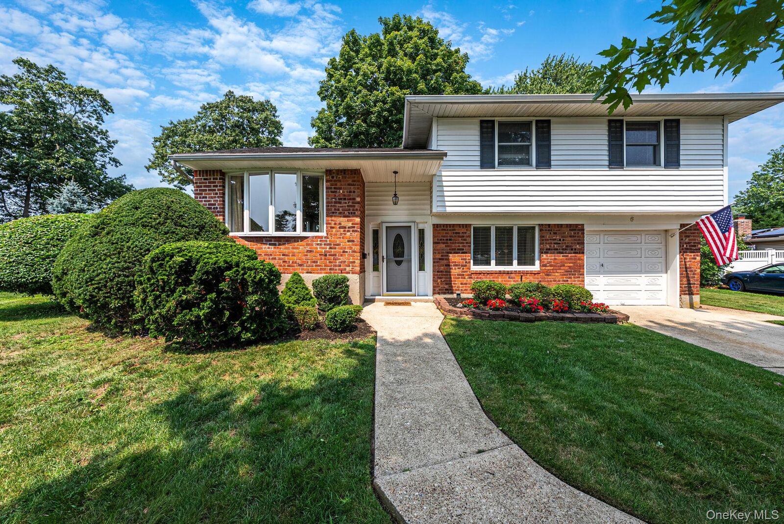 Property Photo: 6 Keswick Drive NY 11730