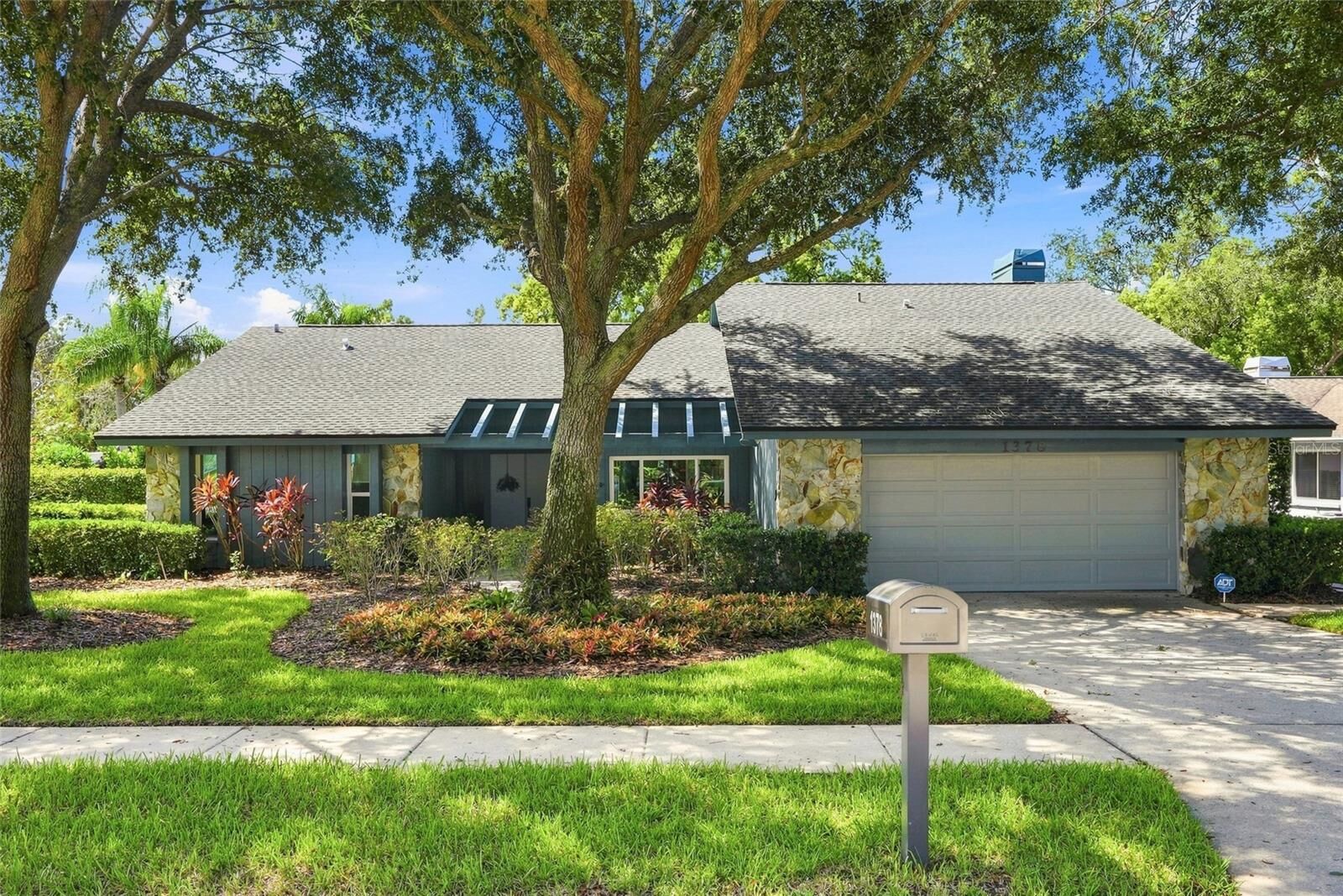 Property Photo:  1378 Eniswood Parkway  FL 34683 