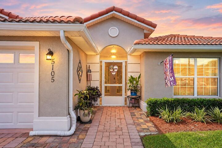 Property Photo: 5105 Harbour Drive FL 34484
