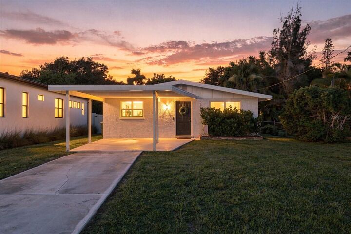 Property Photo:  2449 Wood Street  FL 34237 
