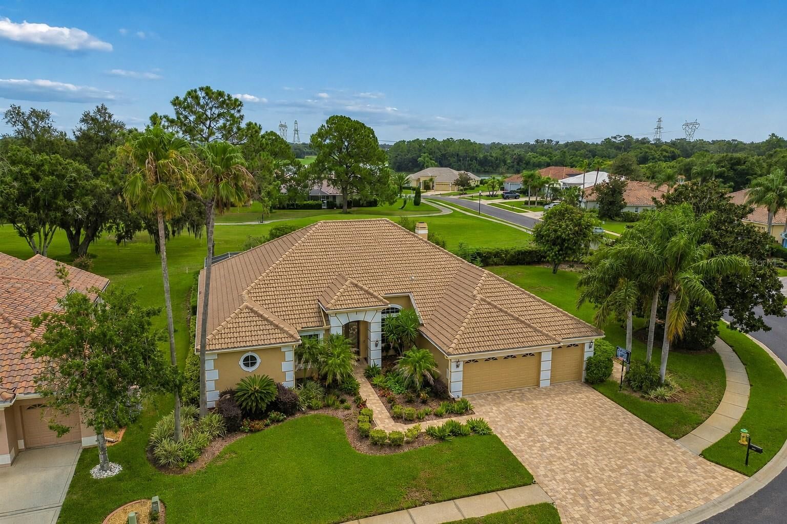 Property Photo:  1021 Hagen Drive  FL 34655 