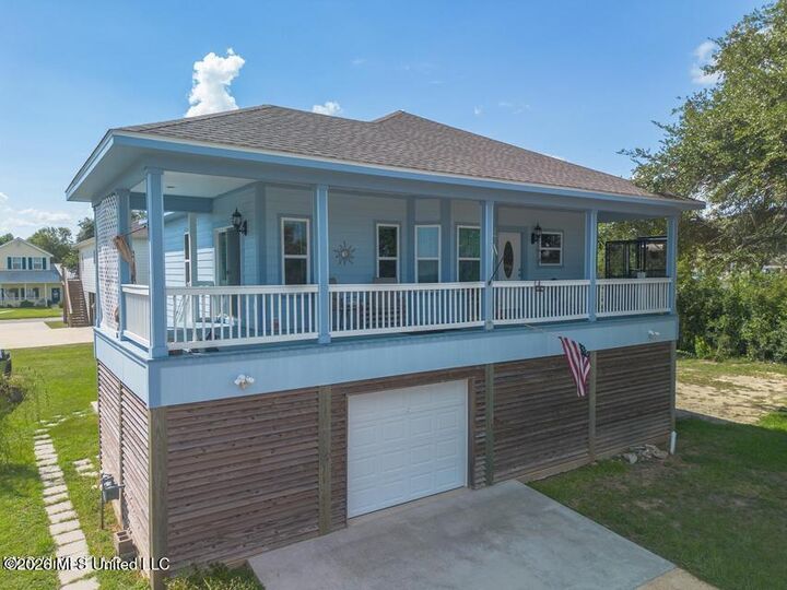 Property Photo:  105 Hayden Avenue  MS 39571 