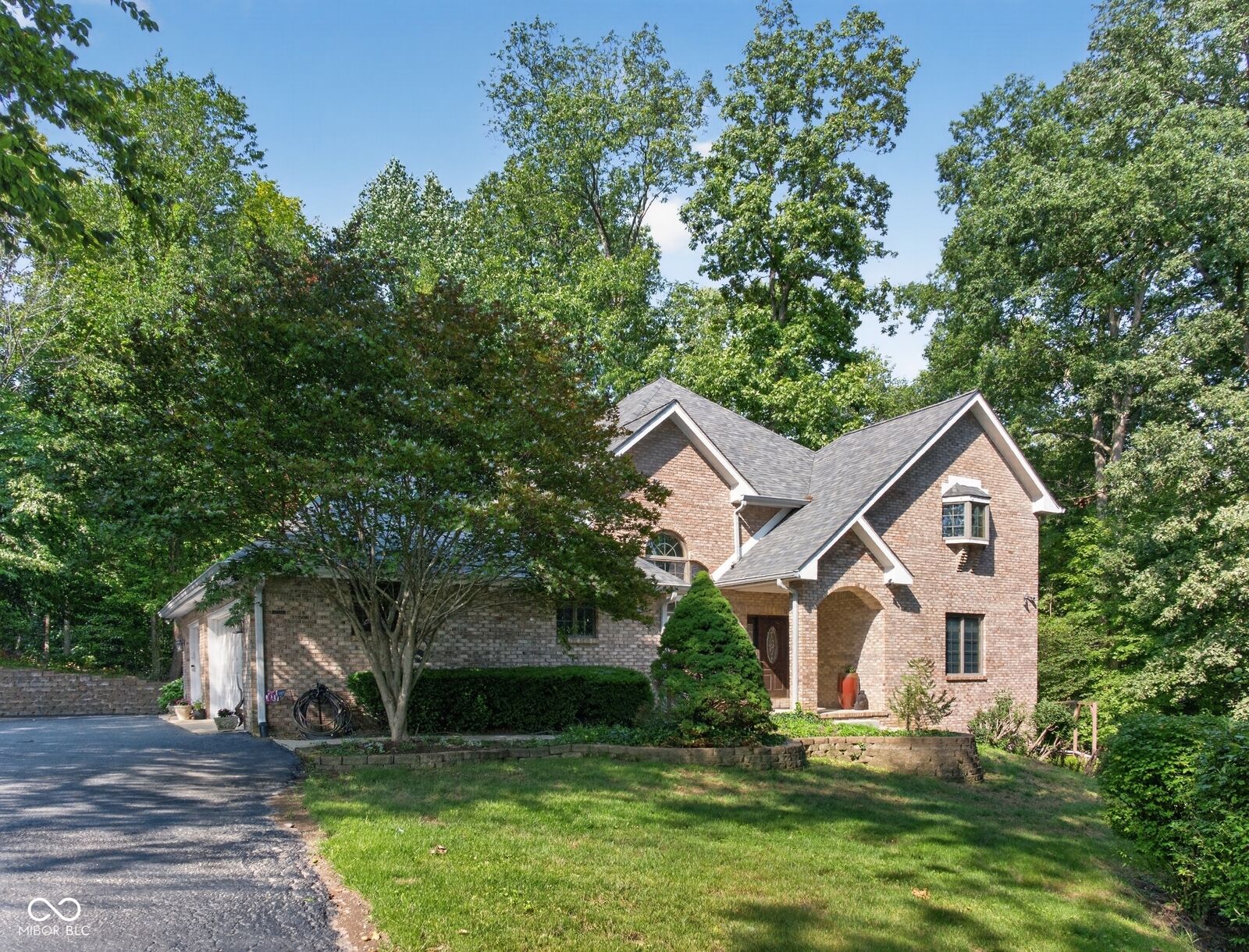 Property Photo:  1868 E Durham Drive  IN 46151 
