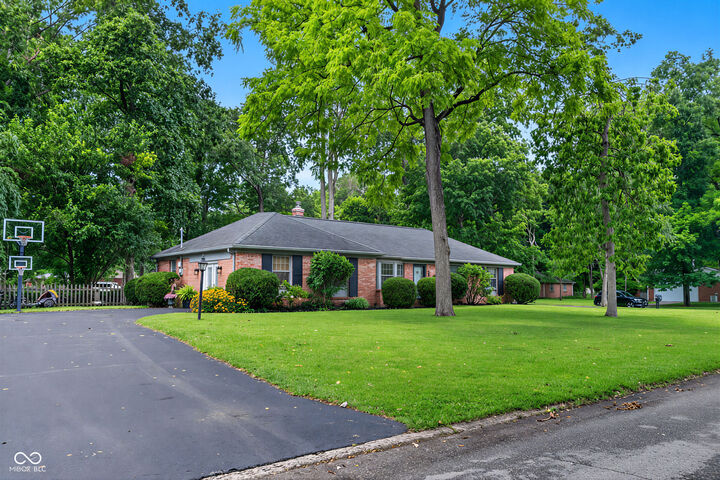 Property Photo: 7146 N Dearborn Street IN 46240