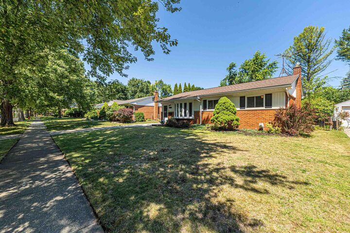 Property Photo:  529 Rewold Drive  MI 48307 
