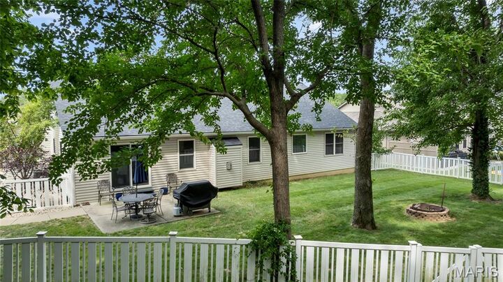 Property Photo: 2395 Lakeshore Drive IL 62236