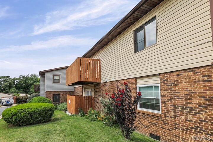 Property Photo: 21 Parkridge IL 62226