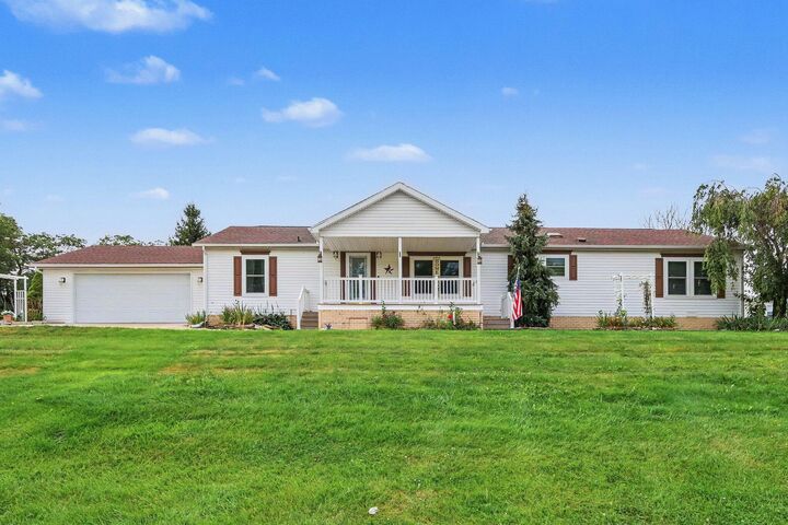 Property Photo:  1559 Larkmore Lane  MI 49240 
