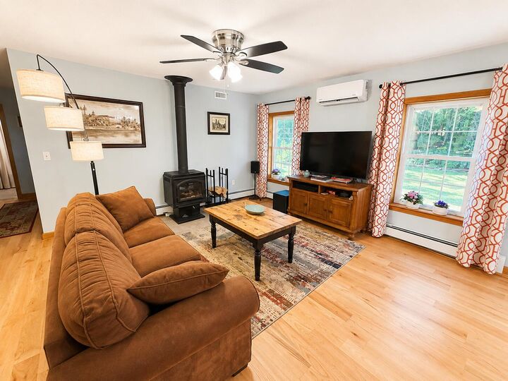Property Photo: 866 Greenbush Road ME 04435