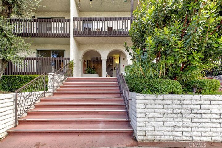 Property Photo:  5334 Lindley  CA 91316 