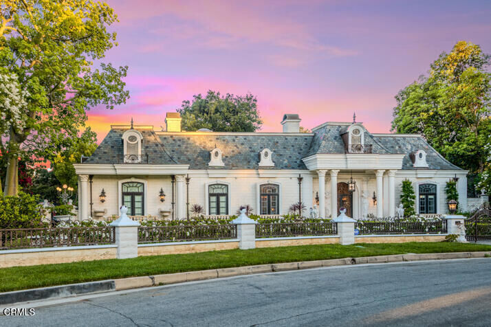 Property Photo:  567 Meadow Grove Street  CA 91011 