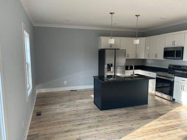 Property Photo: 511 Charleston Cove Way TN 37043