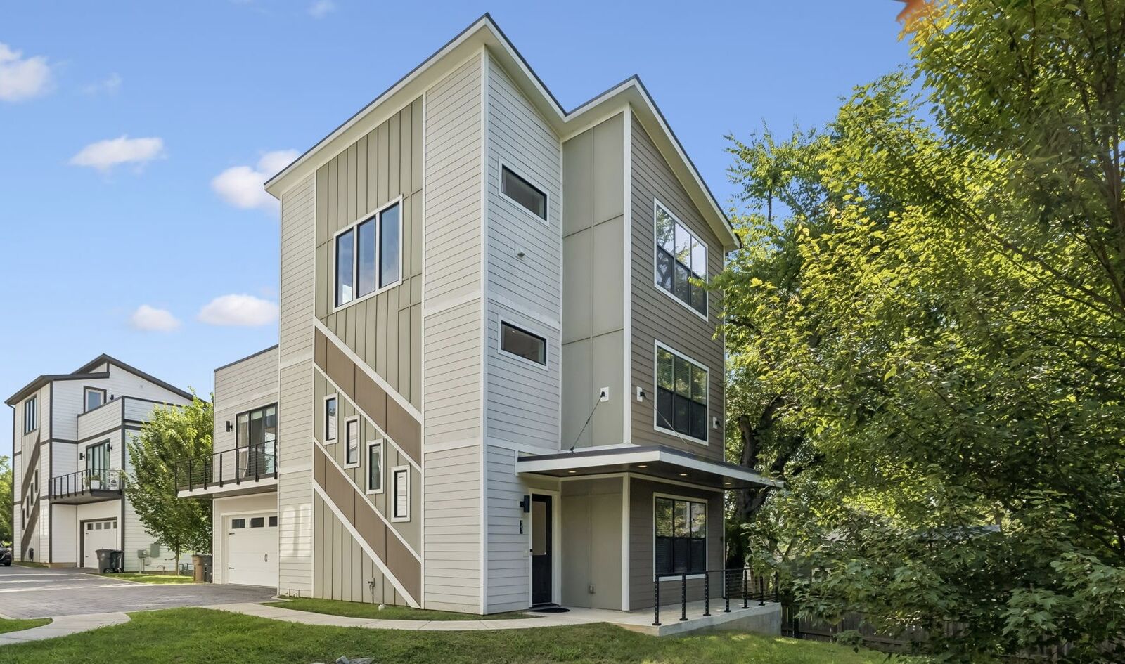 Property Photo: 507 Summit St TN 37209