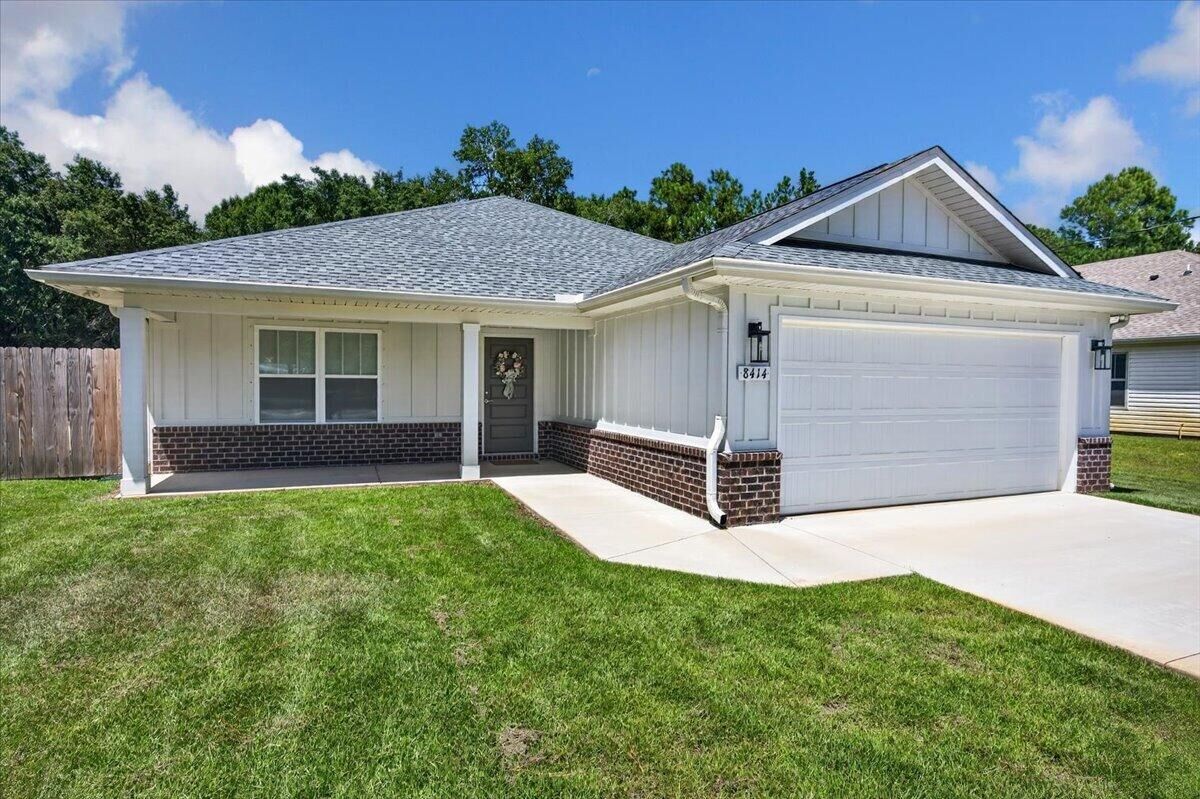 Property Photo:  8414 Lucena Street 8414  FL 32566 