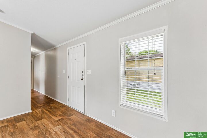 Property Photo: 1075 W 8th Street 17 NE 68649