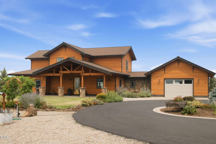 Property Photo:  2918 NW Century  OR 97754 