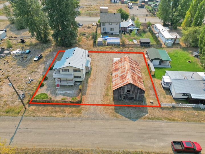 Property Photo: 1827 Front Street BC V0X 1W0