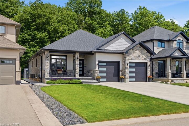 Property Photo: 14 Windywood Lane ON N0J 1P0
