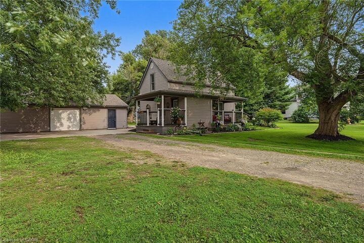 Property Photo: 43287 Pettit Road ON L0S 1V0