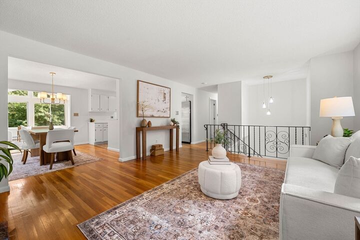 Property Photo: 21 Freeport Dr MA 01803