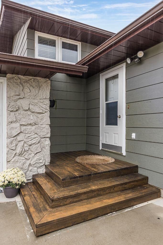 Property Photo: 63 Smithson Street SE AB T1B 3H6