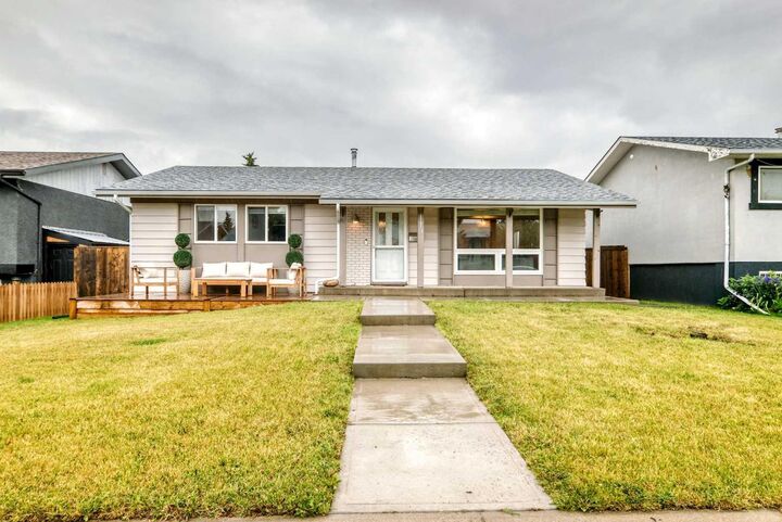 119 Maitland Rise NE — photo 1