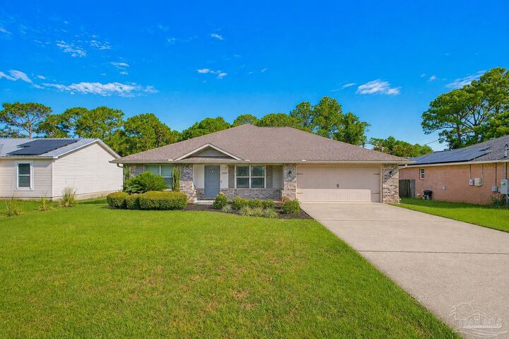 Property Photo: 3220 Cornell Ave FL 32563