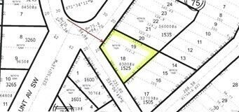 Property Photo: 21 Xx Fairmount Avenue SW WA 98126