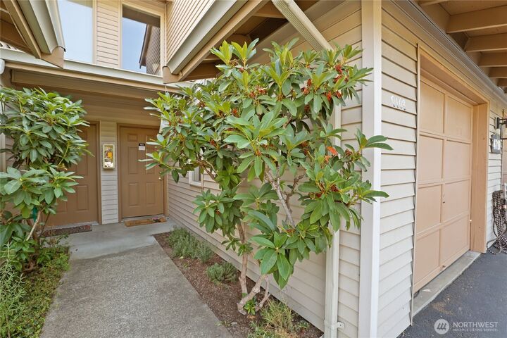 Property Photo: 4719 NW Walgren Drive D-103 WA 98383