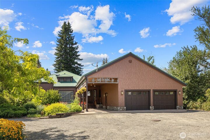 Property Photo: 2911 E Taneum Road WA 98946