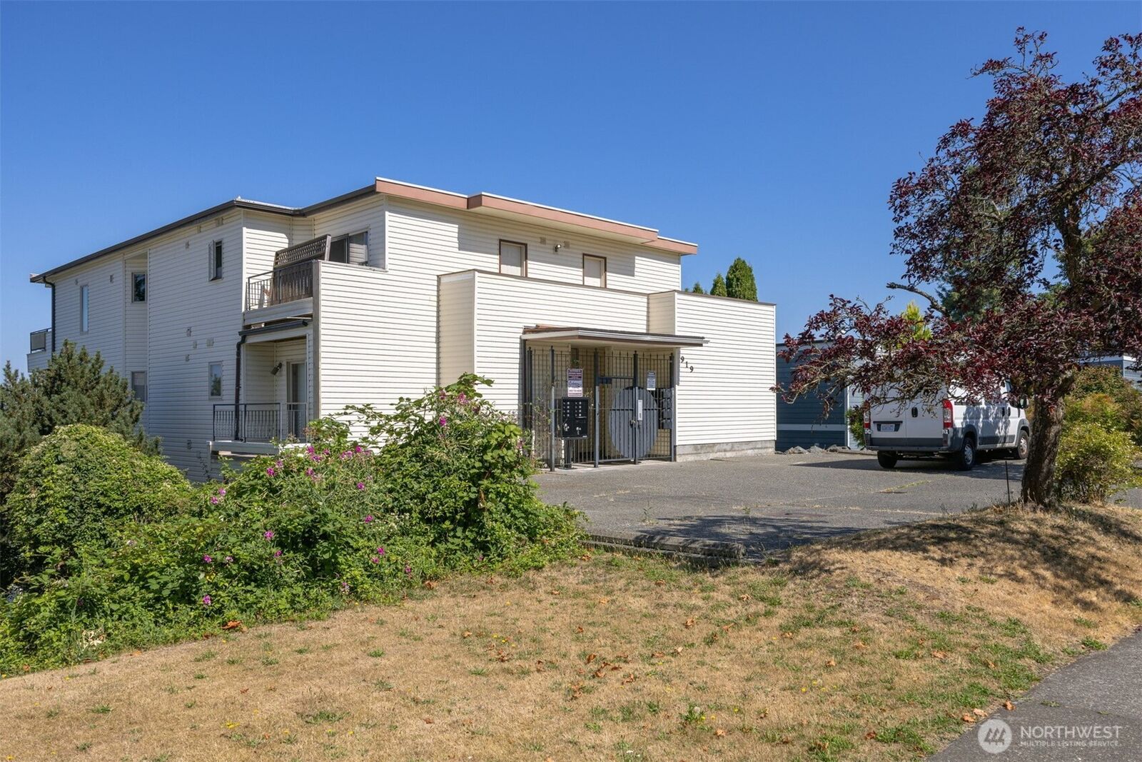 Property Photo: 919 High Street 101 WA 98225