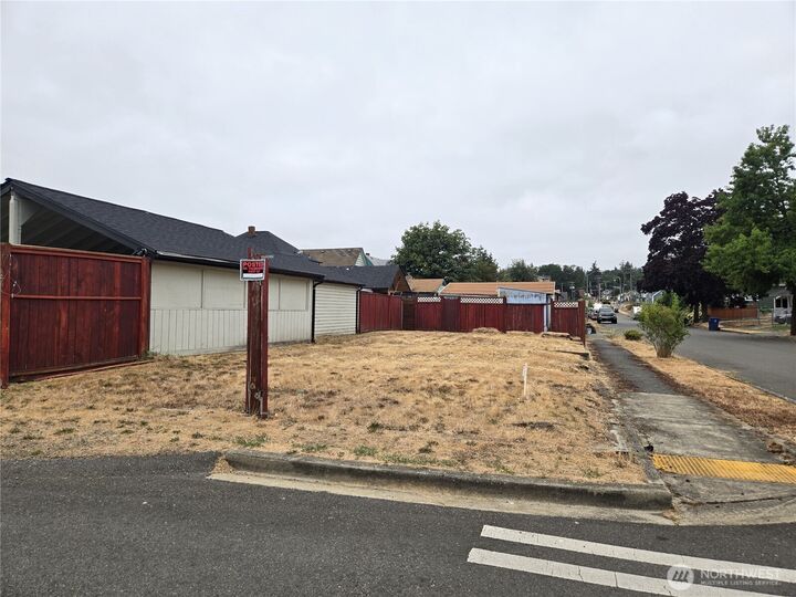 Property Photo:  3251 S 58th  WA 98409 