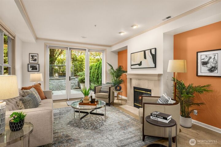Property Photo: 615 6th Street 107 WA 98033