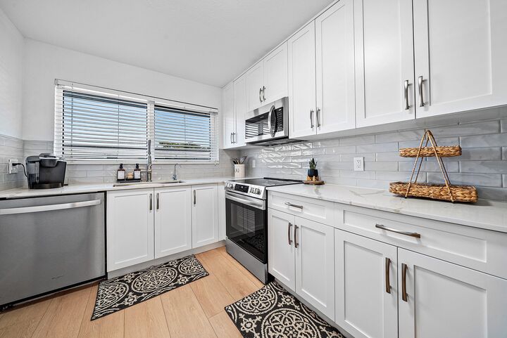 Property Photo:  621 E Woolbright Road B407  FL 33435 