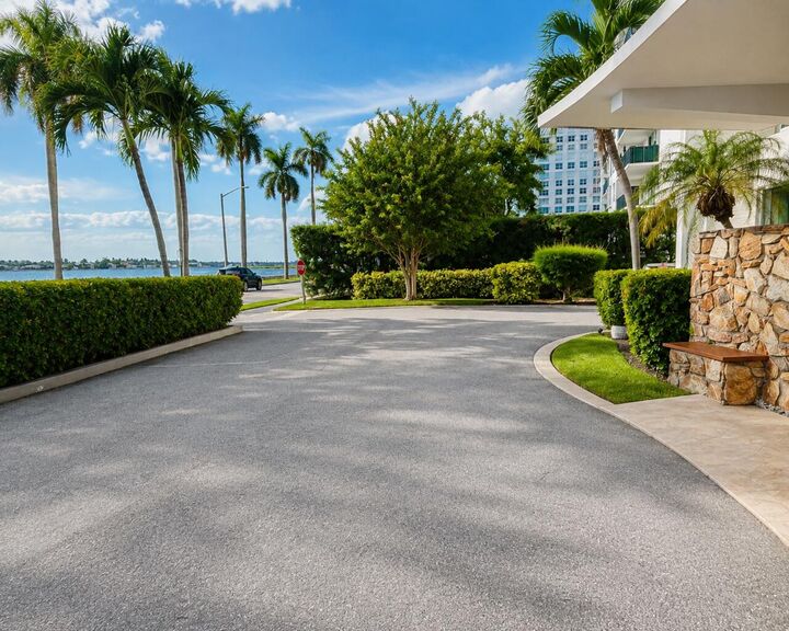 Property Photo:  1527 S Flagler Drive 203F  FL 33401 
