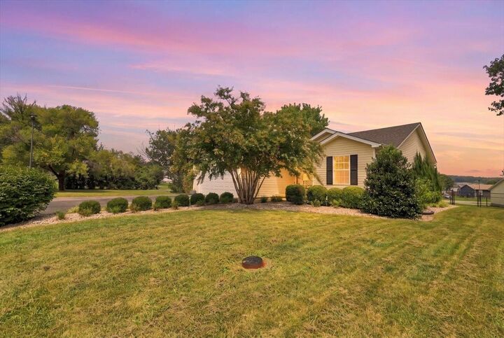 Property Photo:  1482 Moorman Lane  KY 42101 