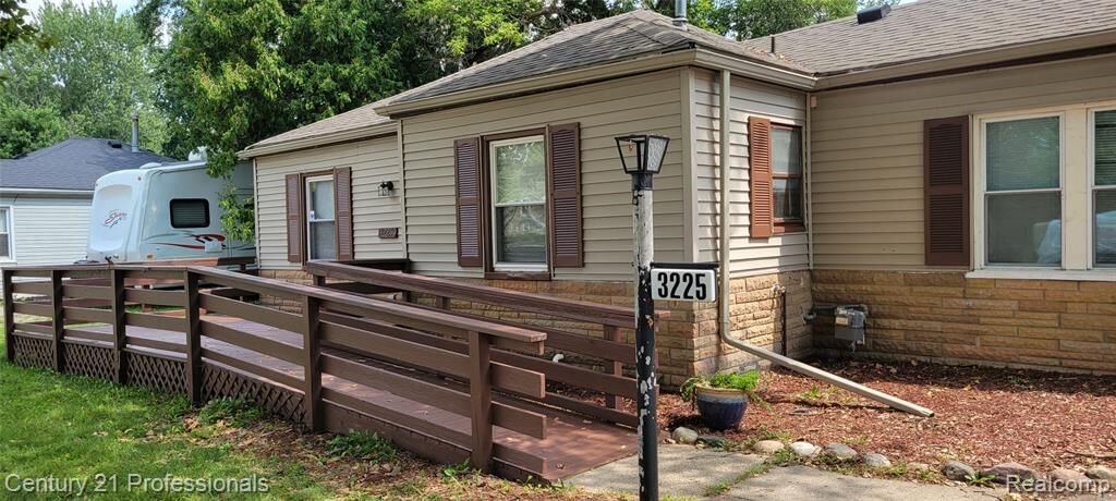 Property Photo:  3225 Crooks Road  MI 48309 