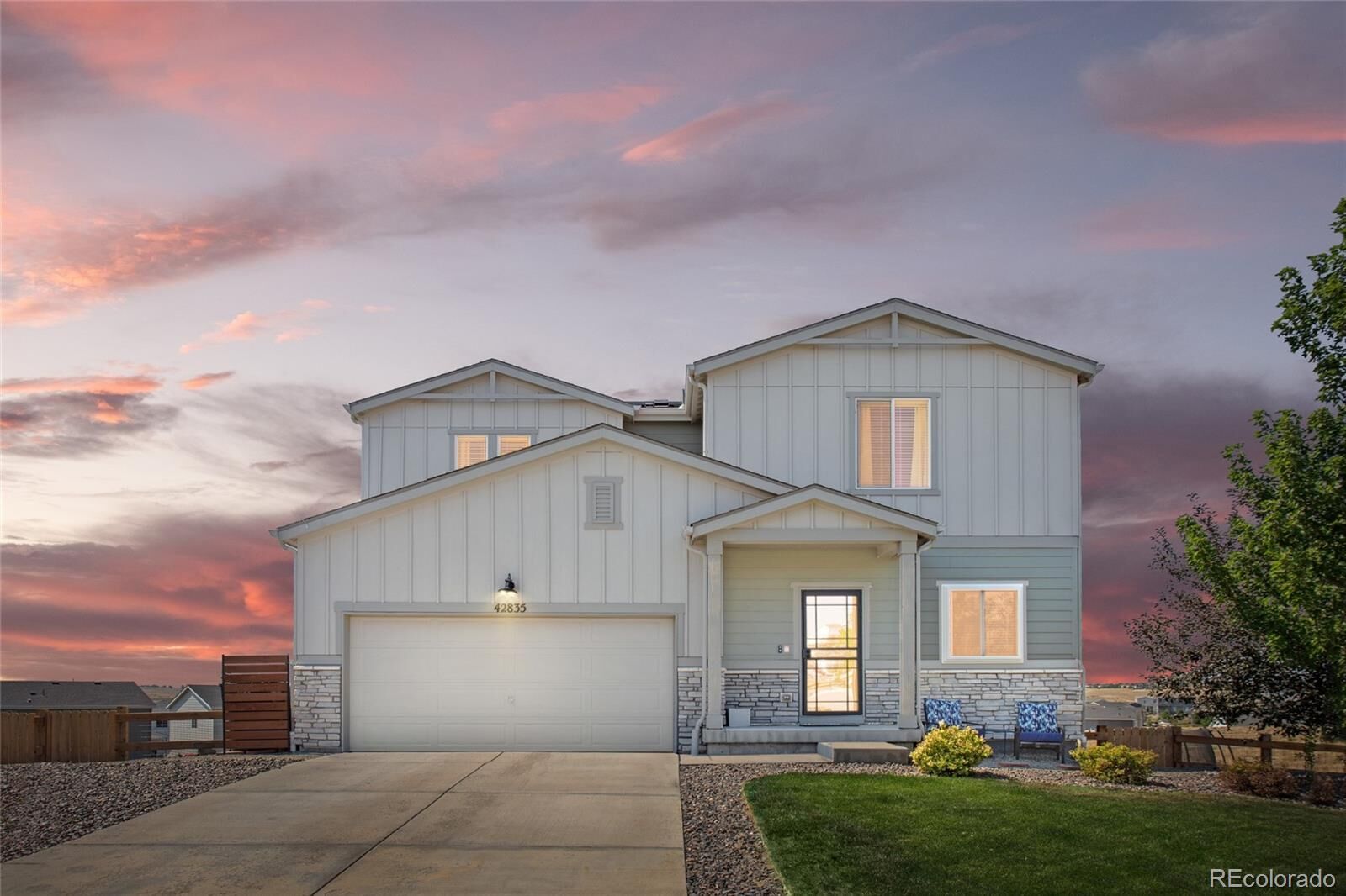 Property Photo:  42835 Hawktree Circle  CO 80107 