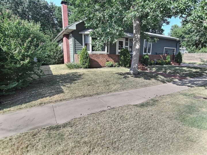 Property Photo:  308 SE 2nd St  KS 67114 