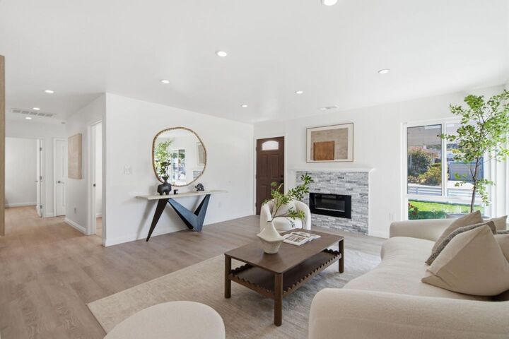 Property Photo:  527 Santa Florita Avenue  CA 94030 