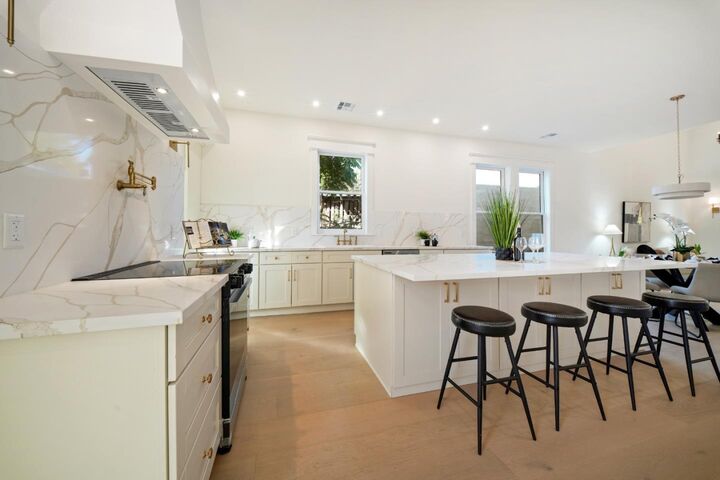 Property Photo:  75 West William Street  CA 95110 
