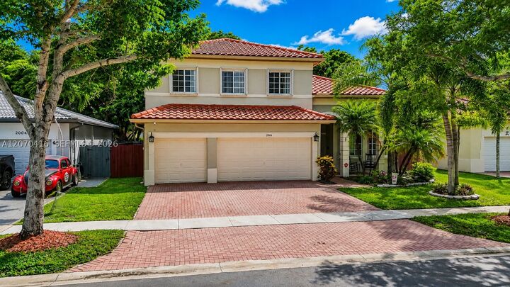 Property Photo:  2006 NE 38th Rd  FL 33033 