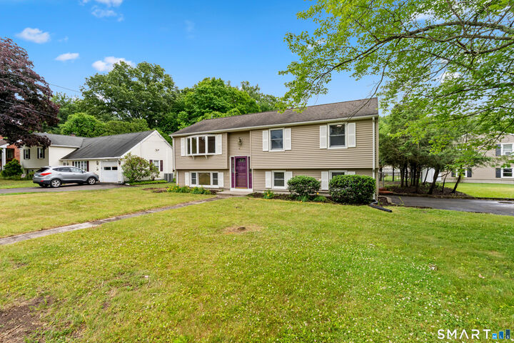 Property Photo:  40 Woodside Lane  CT 06062 