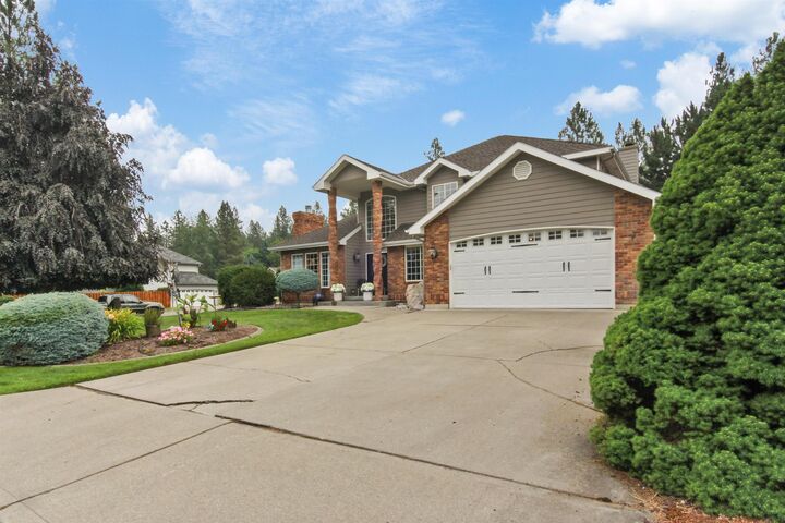 Property Photo: 13326 N Whitehouse Rd WA 99208