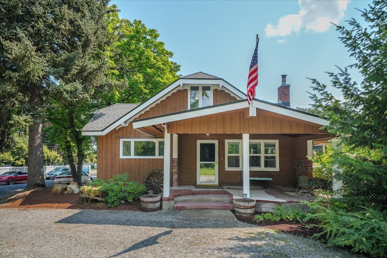 Property Photo:  9522 N Wall St  WA 99218 