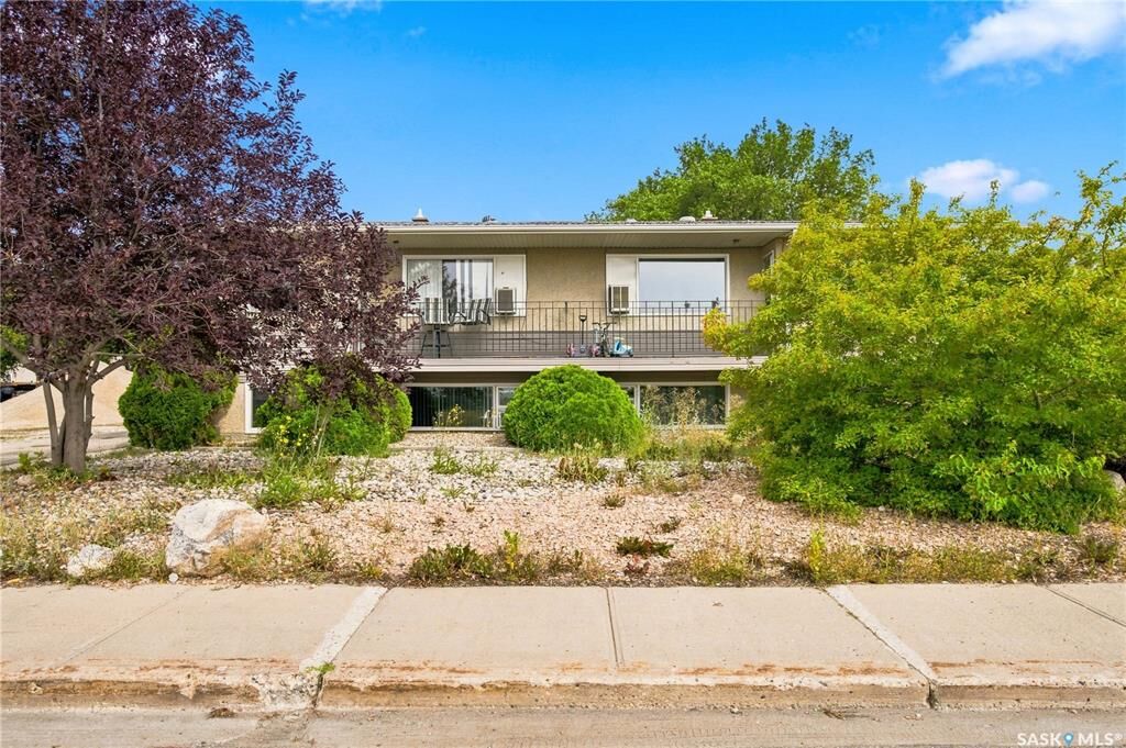 Property Photo: 7110-7112 Dewdney Avenue SK S4T 1E6