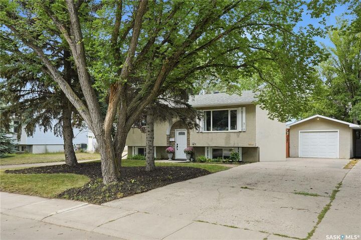 Property Photo: 317 Simon Fraser Crescent SK S7H 3T5