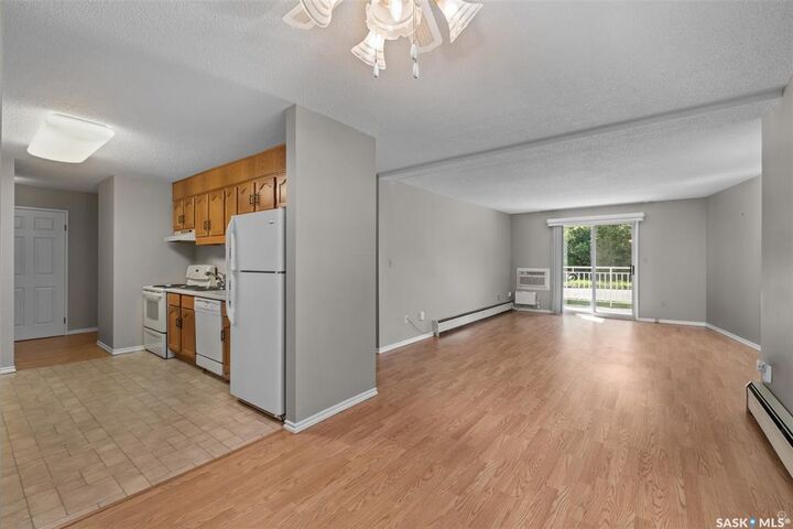 Property Photo: 66 19th Street W 105 SK S6V 7T6