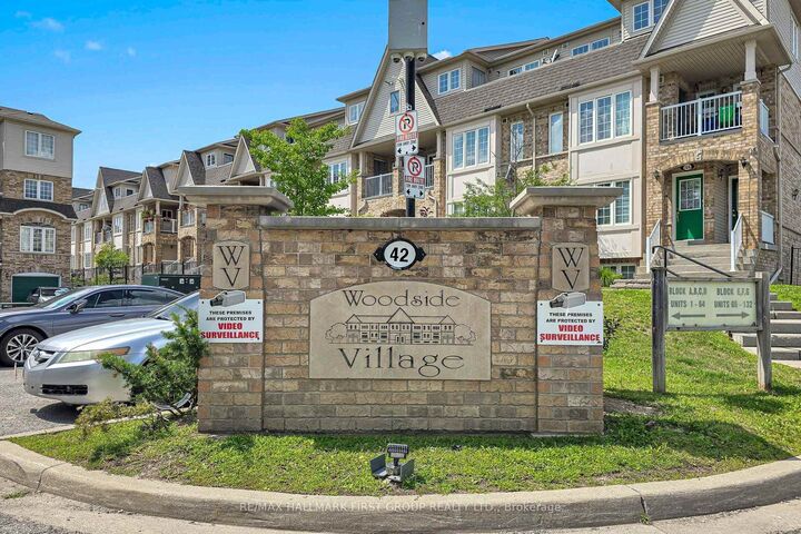 Property Photo: 42 Pinery Trail 34 ON M1B 6H9